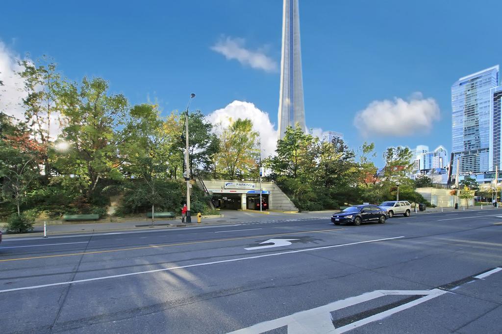 Napa Furnished Suites At Cn Tower & Maple Leaf Square Торонто Екстериор снимка