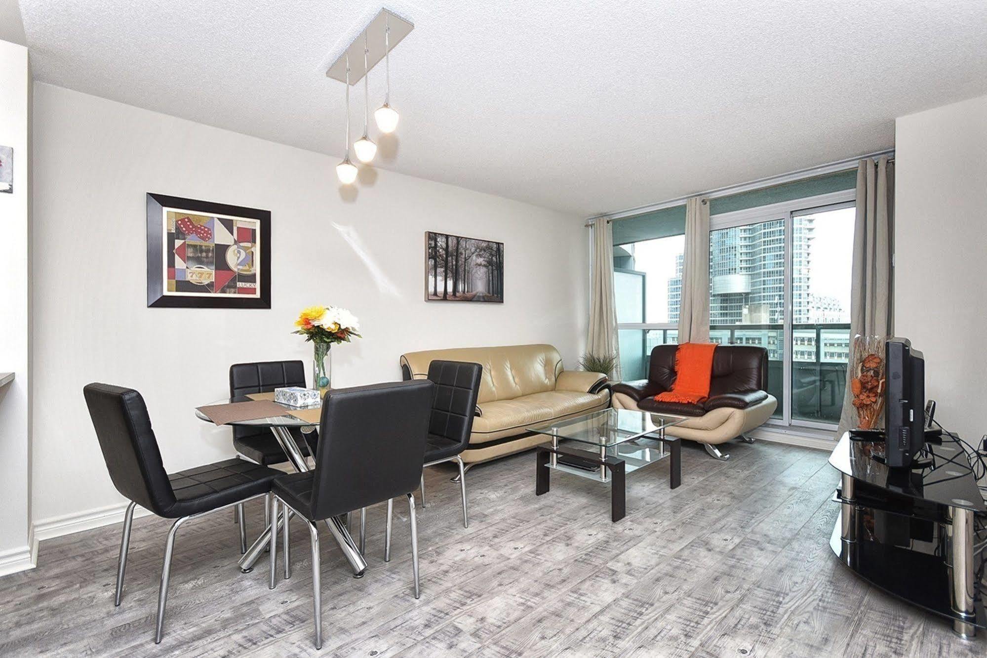 Napa Furnished Suites At Cn Tower & Maple Leaf Square Торонто Екстериор снимка